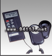 數(shù)位式照度計(jì)TES-1330A