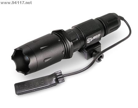 戰(zhàn)術(shù)手電筒J600W 超強的600流明
